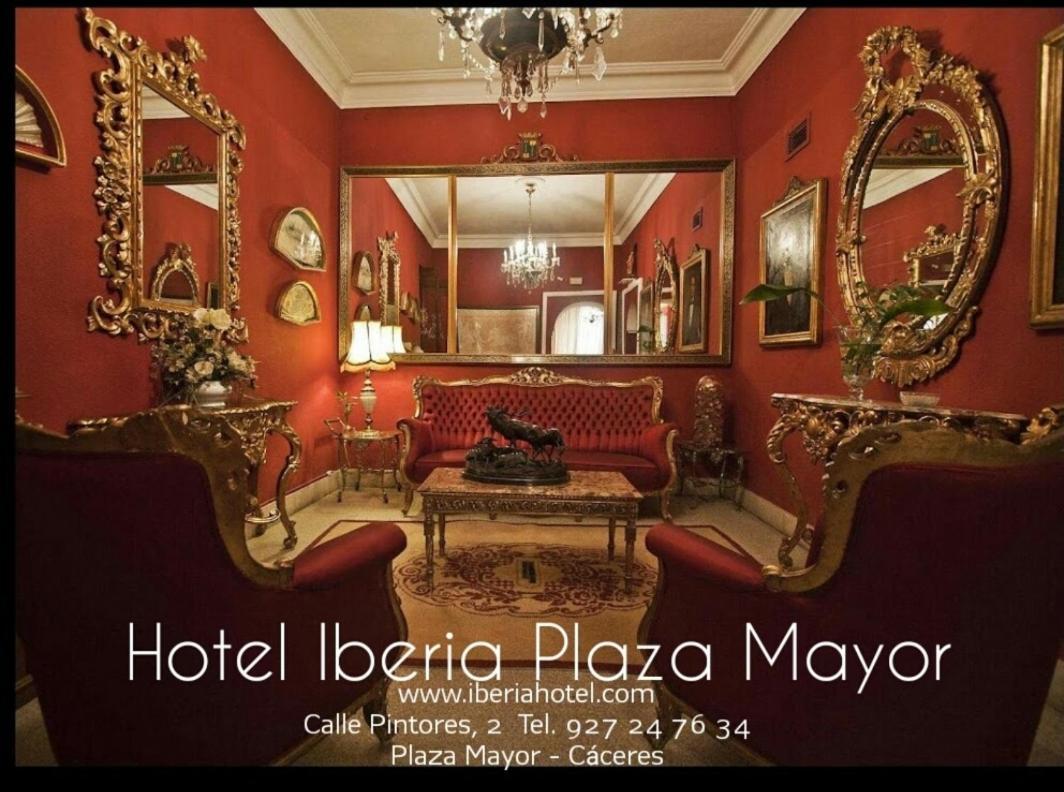 Hotel Iberia Plaza Mayor Cáceres Exterior photo
